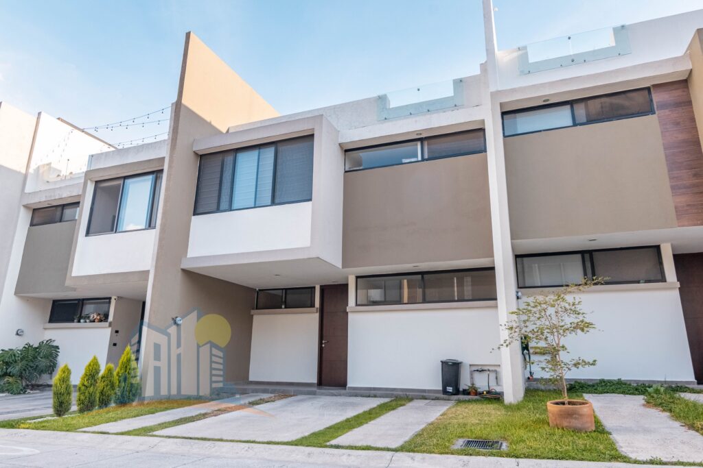 Casa En Venta En Alberi Residencial